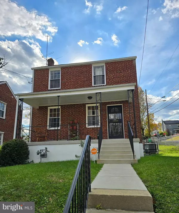 Capitol Heights, MD 20743,4119 URN ST