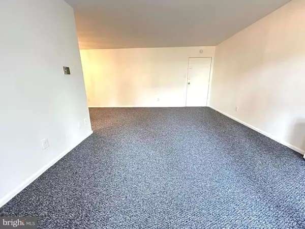 Alexandria, VA 22309,4254 BUCKMAN RD #5