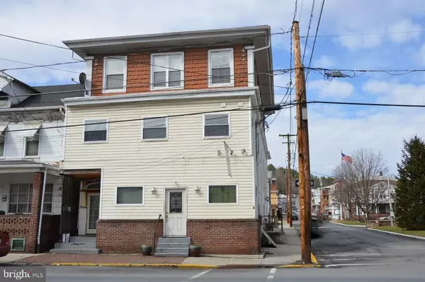 60 VALLEY ST, New Philadelphia, PA 17959