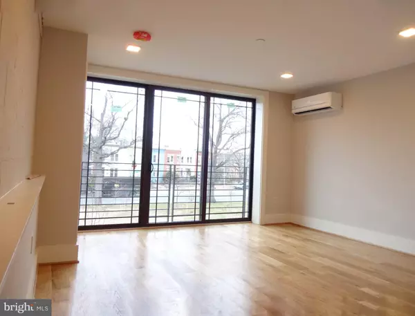 Washington, DC 20003,1311 PENNSYLVANIA AVE SE #2