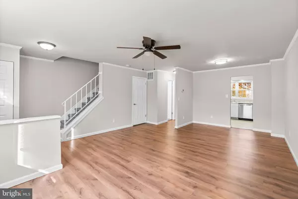 Glen Burnie, MD 21061,314 WOODLEAF CT