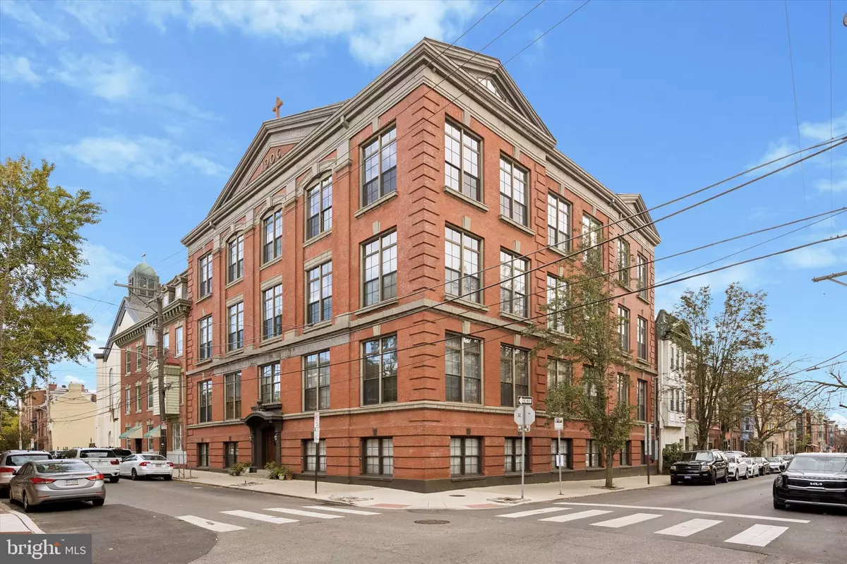 Philadelphia, PA 19147,246 FITZWATER ST #10