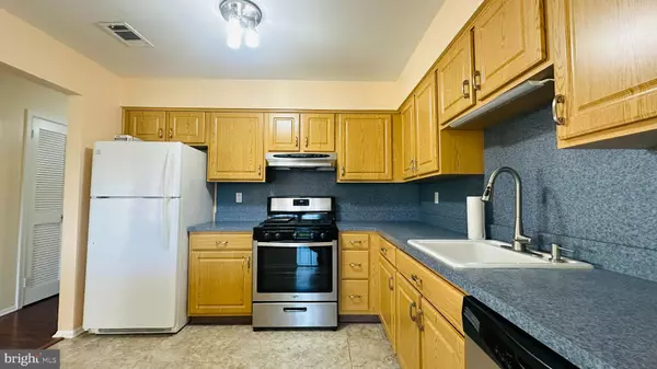 Trenton, NJ 08691,311 ANDOVER PL