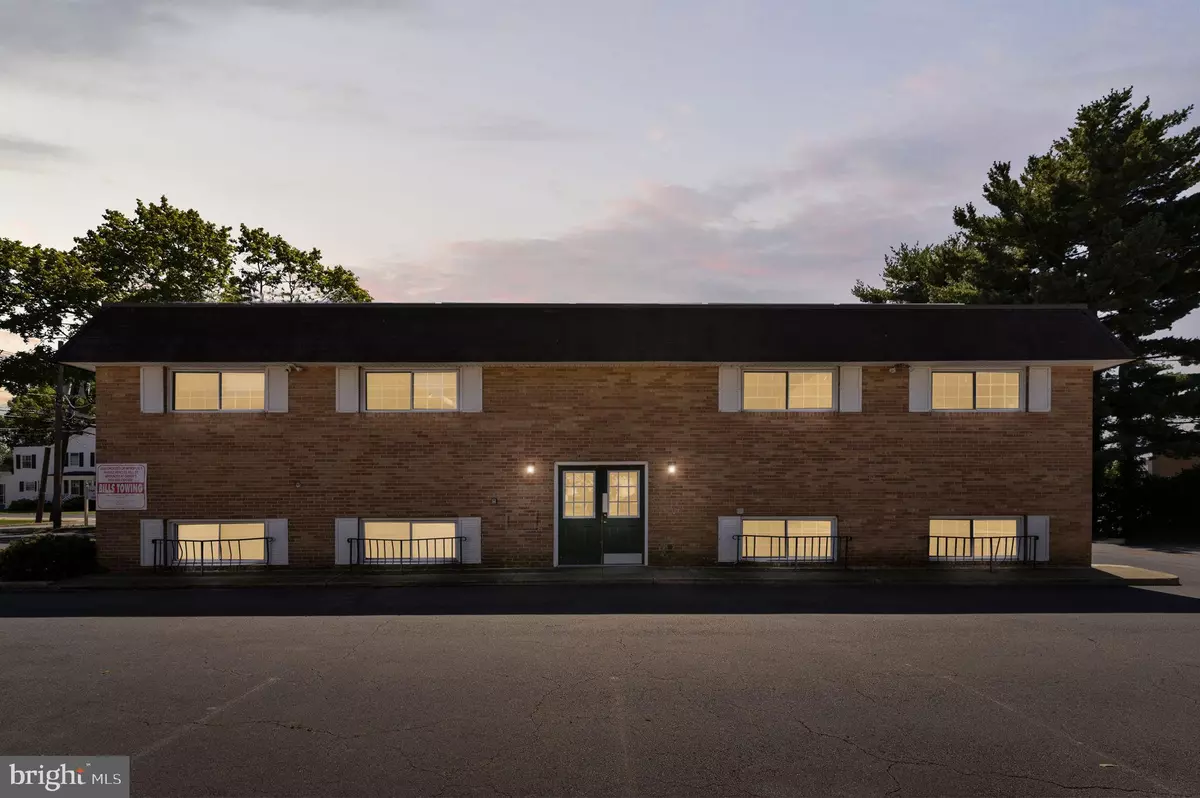 Trenton, NJ 08690,2561 YARDVILLE HAMILTON SQUARE ROAD