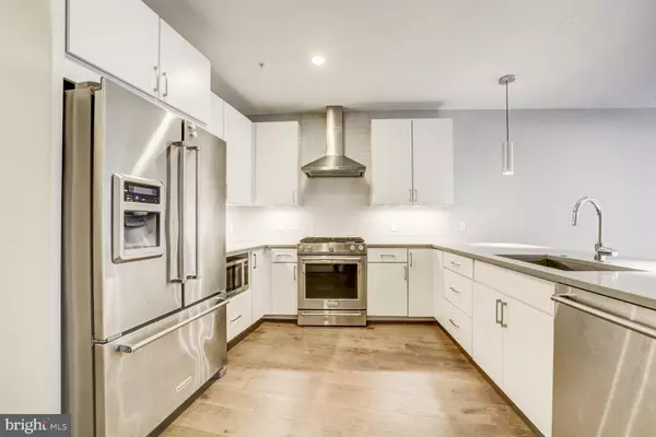 Washington, DC 20009,2337 CHAMPLAIN ST NW #102