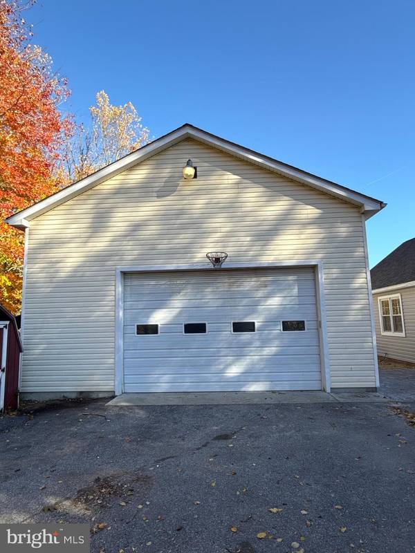 Huntingtown, MD 20639,130 COX RD