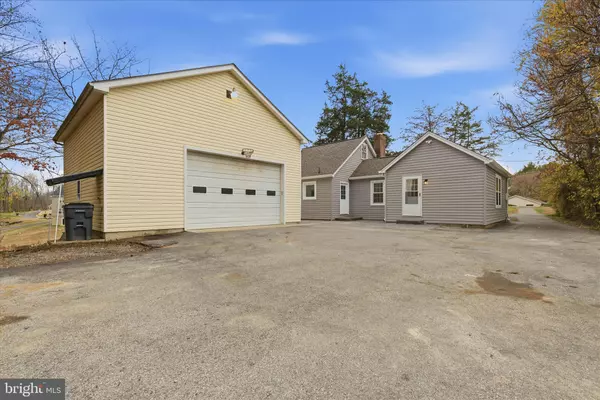 Huntingtown, MD 20639,130 COX RD