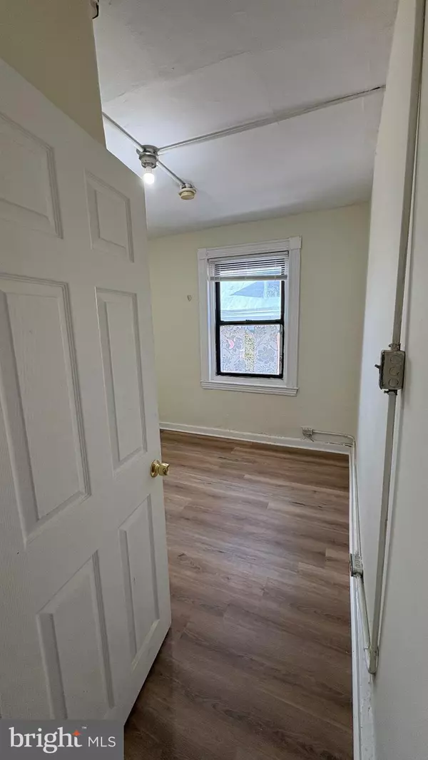 Philadelphia, PA 19107,228 N 10TH ST #4F