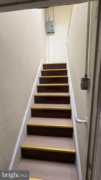 228 N 10TH ST #4F, Philadelphia, PA 19107