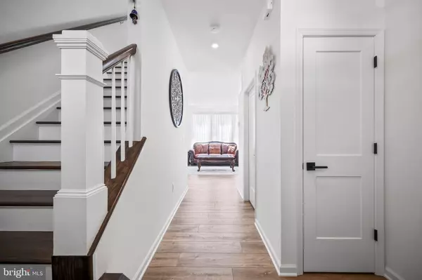 Old Bridge, NJ 08857,40 GAZANIA DR