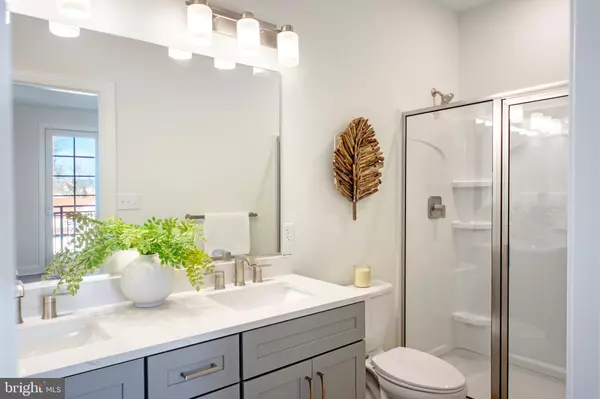 Easton, MD 21601,123 S WASHINGTON ST #203