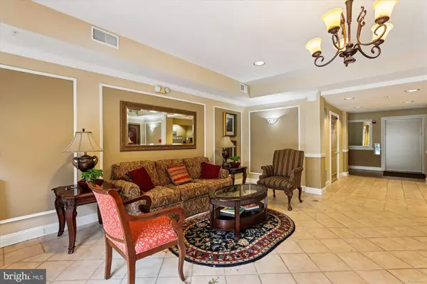 Ellicott City, MD 21043,2550 KENSINGTON GDNS #107