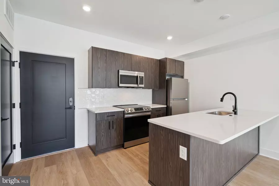 1419 W GRANGE AVE #204, Philadelphia, PA 19141