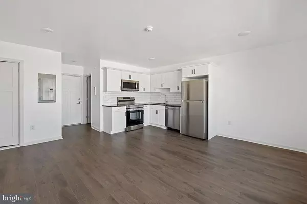 Philadelphia, PA 19128,404 FOUNTAIN ST #408