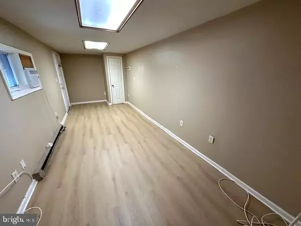 Rosedale, MD 21237,8330 PULASKI HWY #I