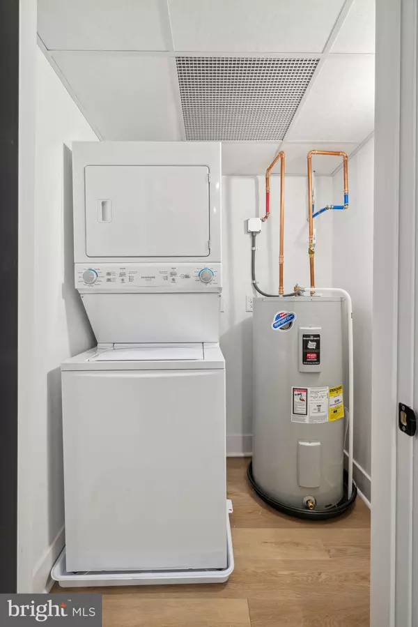 Philadelphia, PA 19141,1419 W GRANGE AVE #411