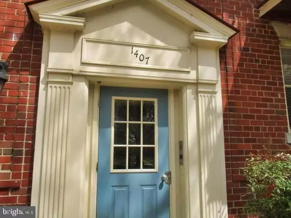 1407 E ABINGDON DR #1, Alexandria, VA 22314