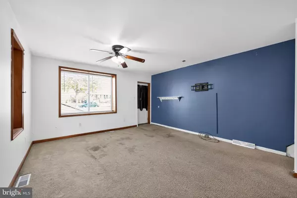 Marcus Hook, PA 19061,222 MARKET ST