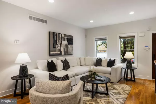 Philadelphia, PA 19146,2140 CARPENTER ST