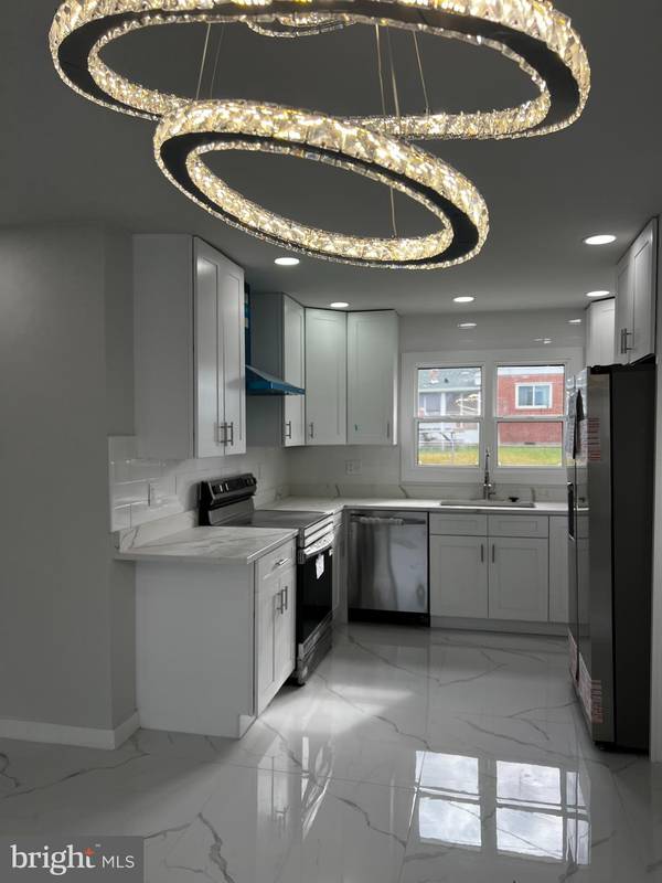 925 PRESTWOOD, Catonsville, MD 21228