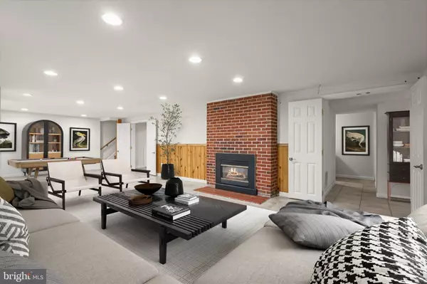 Suitland, MD 20746,3510 SWANN RD