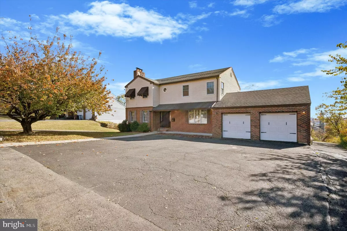 Philadelphia, PA 19128,205 DELMAR ST