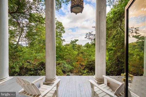 Alexandria, VA 22305,3104 RUSSELL RD