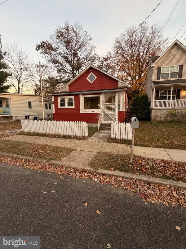 8534 ORCHARD AVE, Pennsauken, NJ 08109