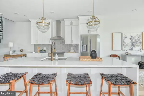 Washington, DC 20015,4347 HARRISON ST NW #PENTHOUSE SEVEN