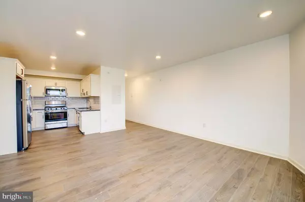 Philadelphia, PA 19128,6649 RIDGE AVE #B406