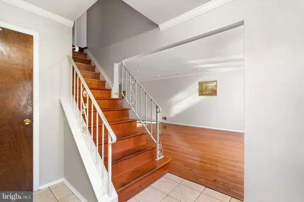 Lawrence Township, NJ 08648,15 HERITAGE WAY