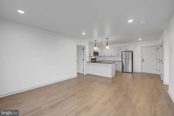 Philadelphia, PA 19128,6808 RIDGE AVE #418