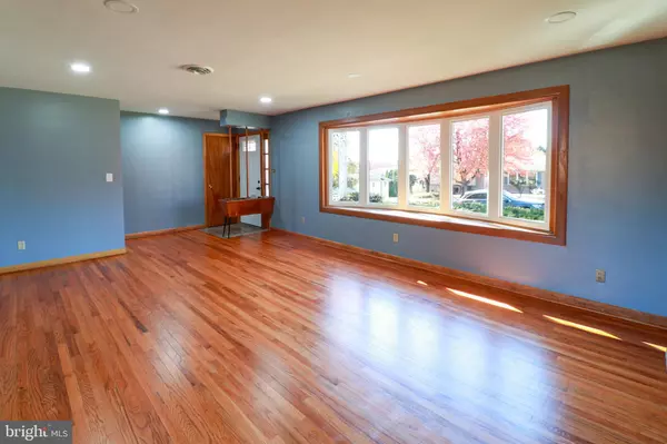 Harrisburg, PA 17109,661 COLLEEN DR