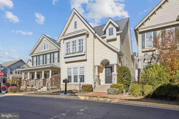 Lorton, VA 22079,7744 GRANDWIND DR