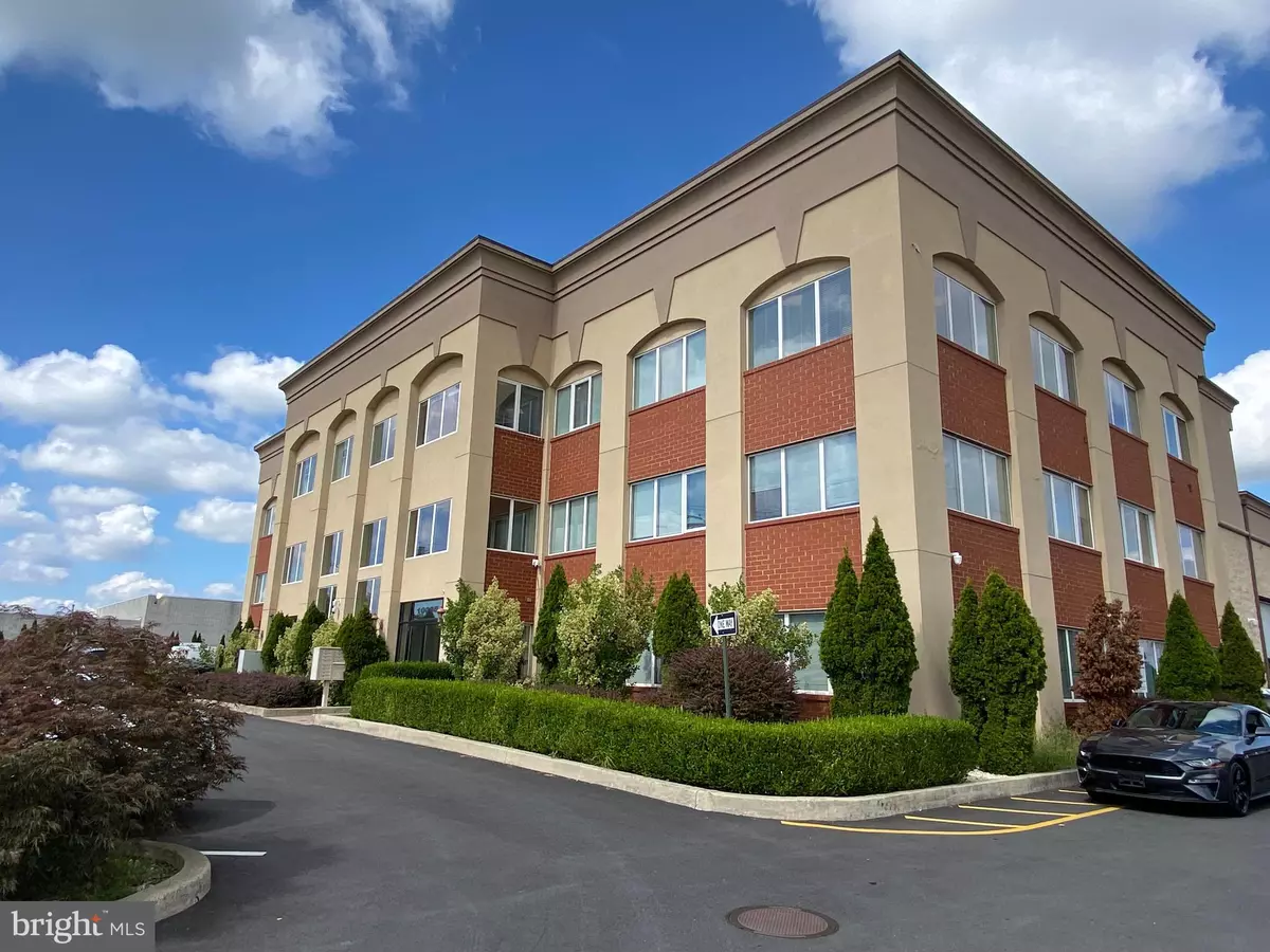 Philadelphia, PA 19116,10065-67 SANDMEYER LN #112