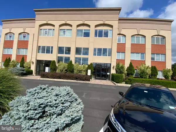 Philadelphia, PA 19116,10065-67 SANDMEYER LN #112