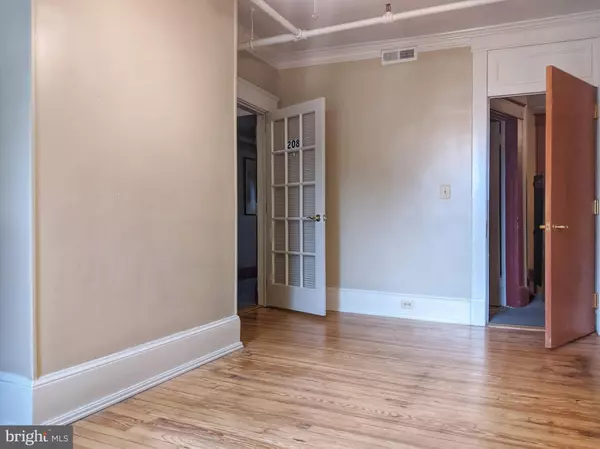 Warrenton, VA 20186,32 WATERLOO ST #208