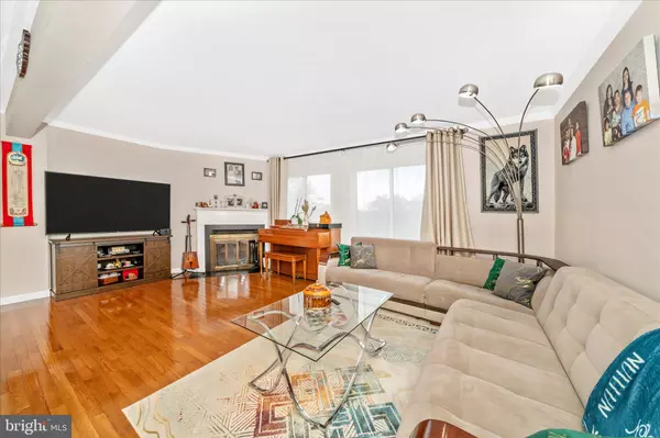 Elkridge, MD 21075,5880 CRITTER CT #9-06