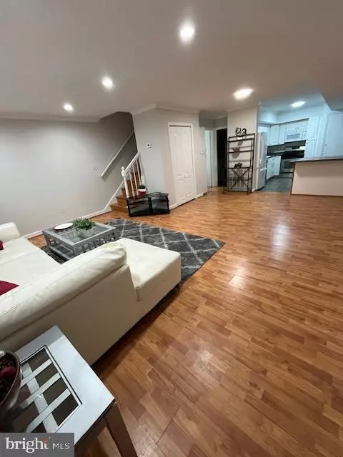 Fairfax, VA 22030,10123 FAIR WOODS DR