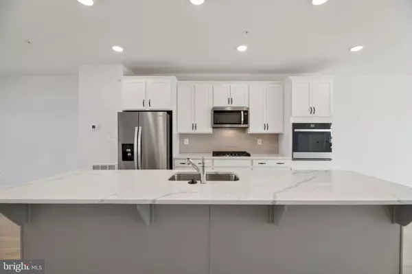 Bowie, MD 20715,17311 HARDISTY WAY ST #6F