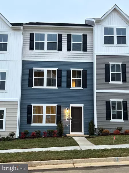 403 18TH AVE, Ranson, WV 25438