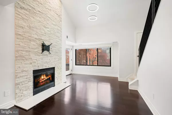 Montgomery Village, MD 20886,18422 BISHOPSTONE CT #313