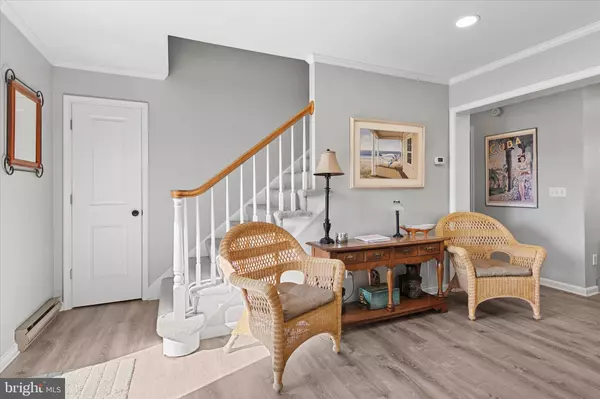 Ocean View, DE 19970,37239 MAIN ST