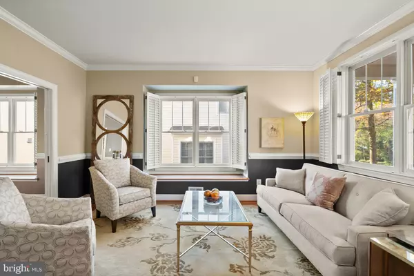 Falls Church, VA 22042,2839 MONROE ST