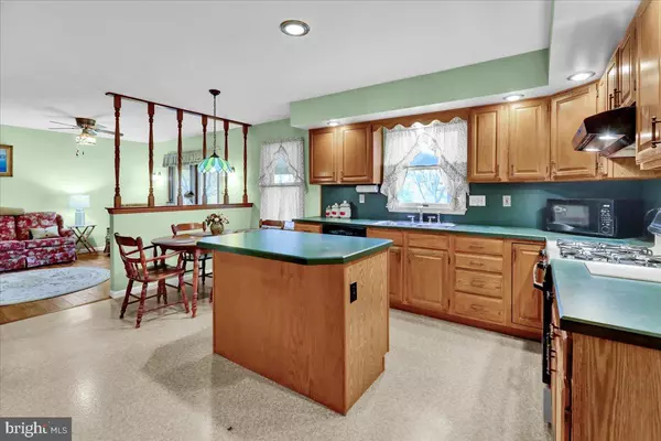 Reading, PA 19608,2943 REEDY RD