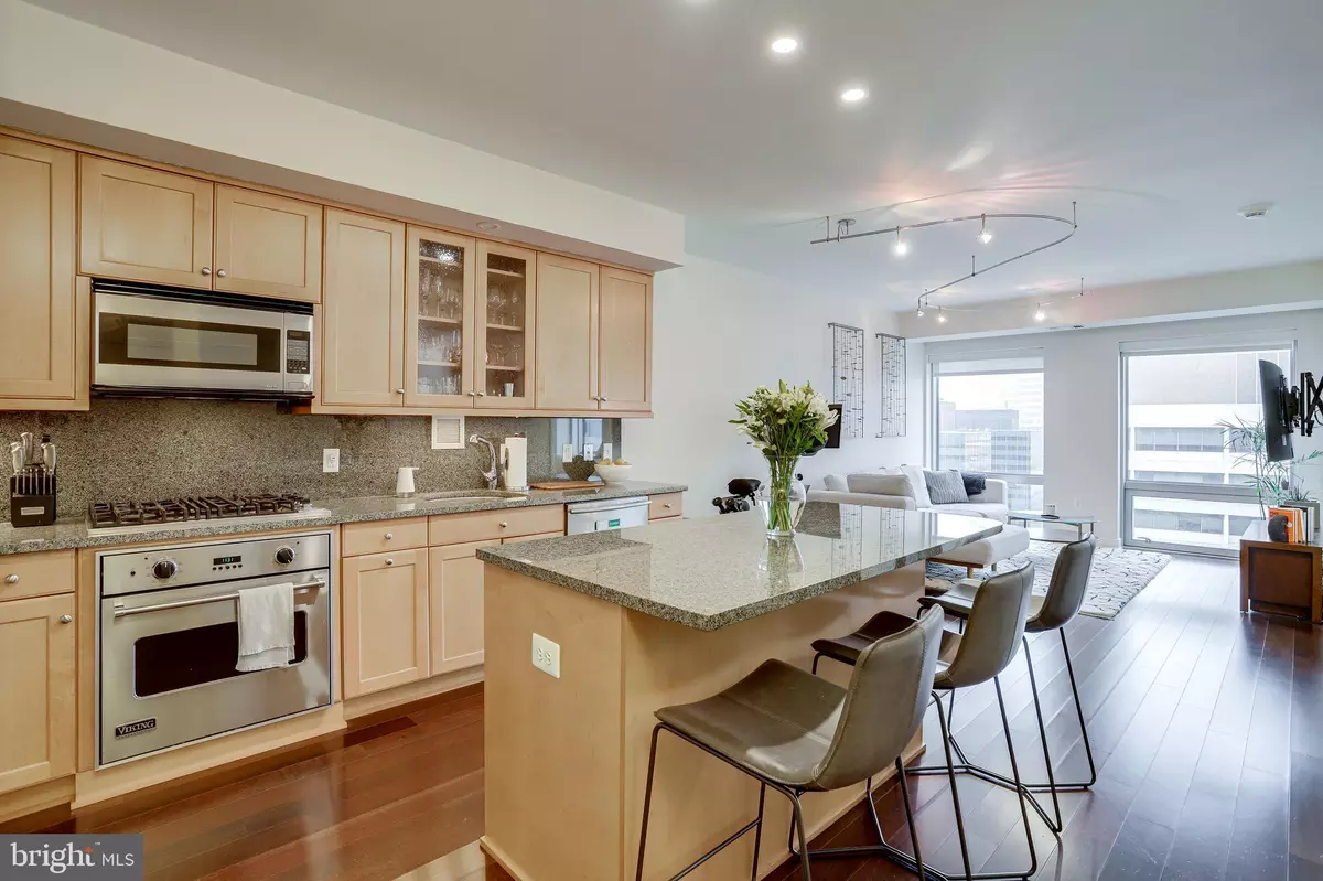 Arlington, VA 22209,1111 19TH ST N #1706