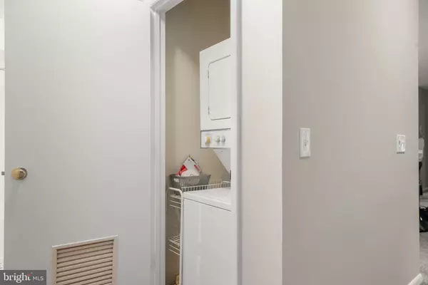 Annapolis, MD 21403,10-L AMBERSTONE CT #L