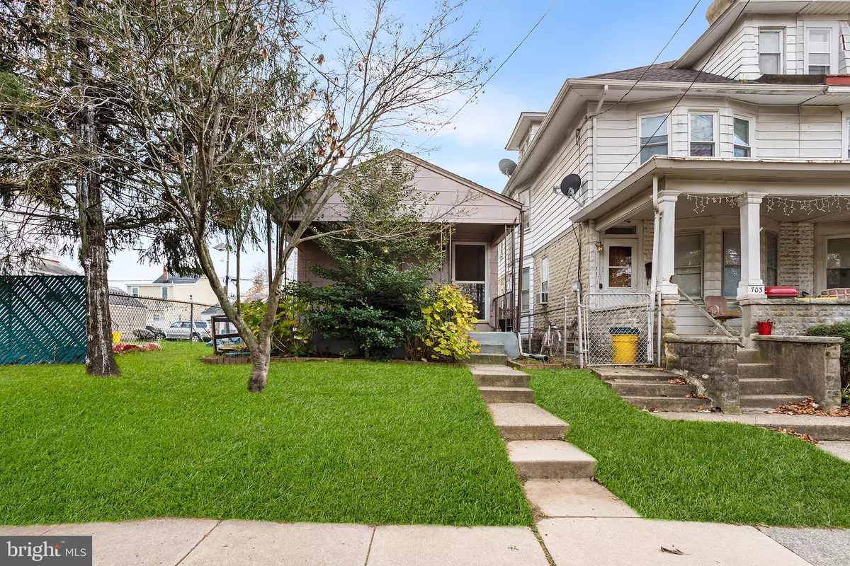 Trenton, NJ 08610,705 WOODLAND ST