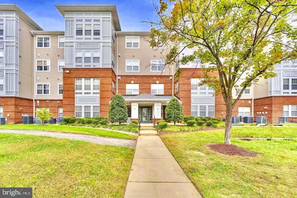 Upper Marlboro, MD 20774,13216 FOX BOW DR #202