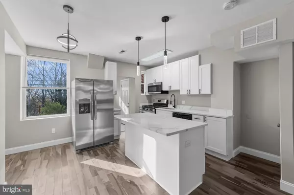 3307 RAVENWOOD AVE, Baltimore, MD 21213